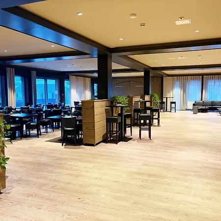 In Hambachtal Boutique * Oberhambach